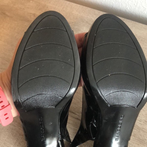 Bandolino black patent heels size 8 - Picture 4 of 8